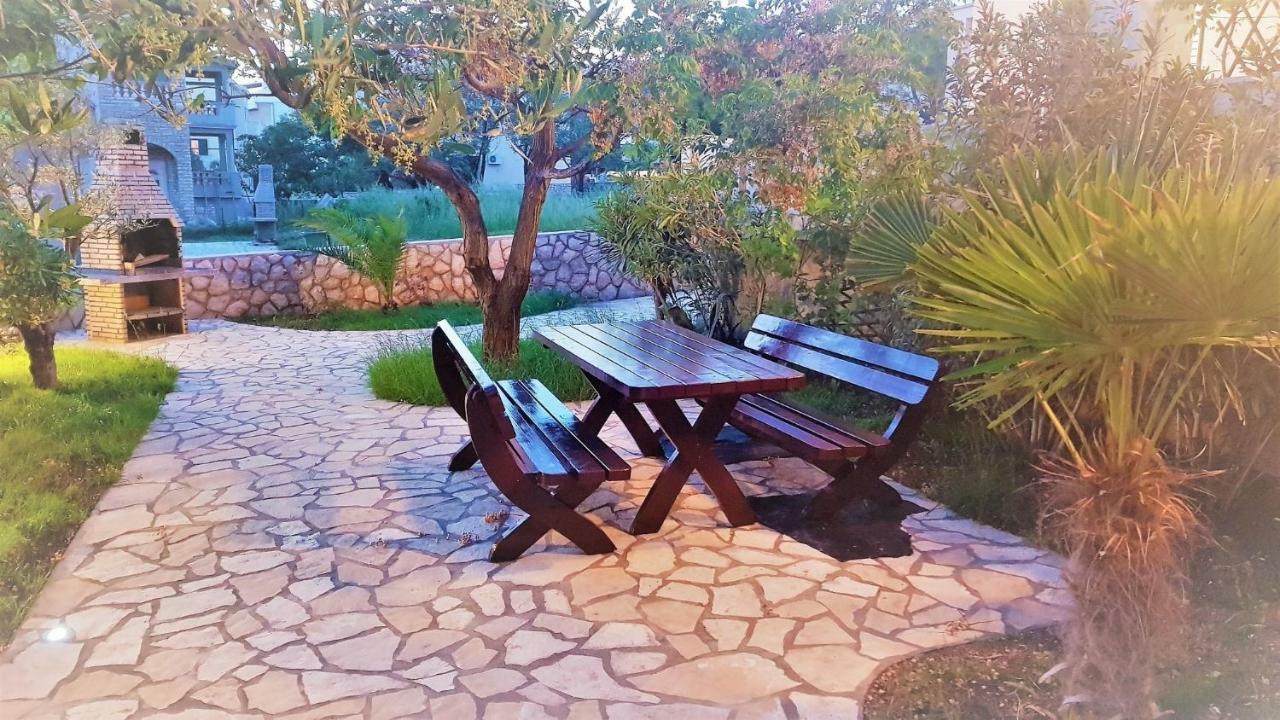 Apartments Vrtlici Stara Novalja Εξωτερικό φωτογραφία